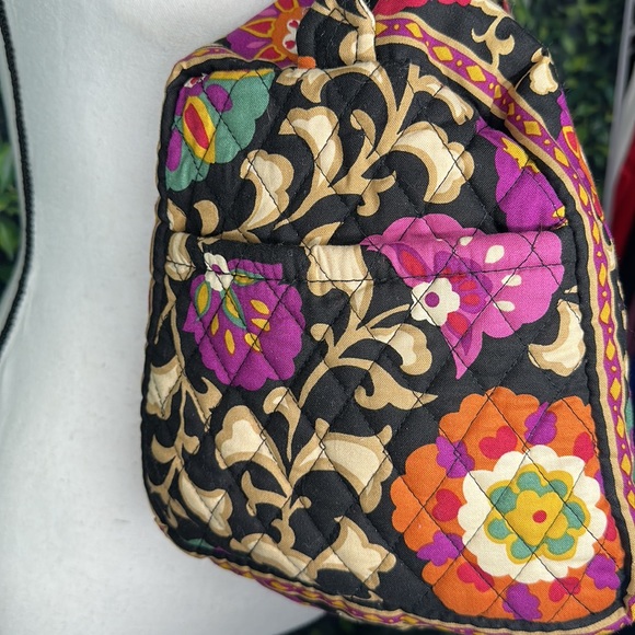 Vera Bradley Discontinued Bag - Picture 3 of 4